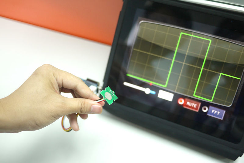 File:Touch.jpg